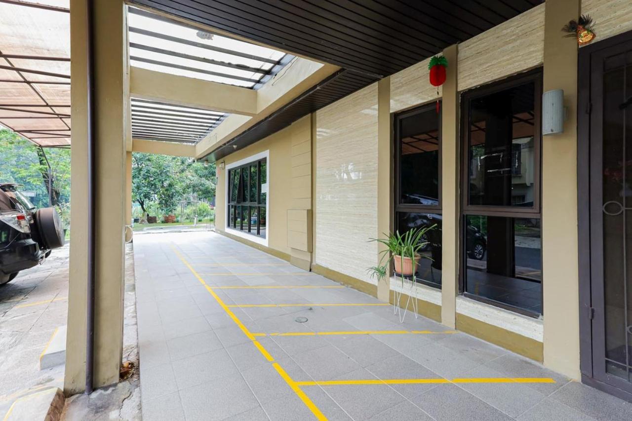 Hotel Koolkost Syariah At Taman Simprug Cikarang Bekasi Exterior foto